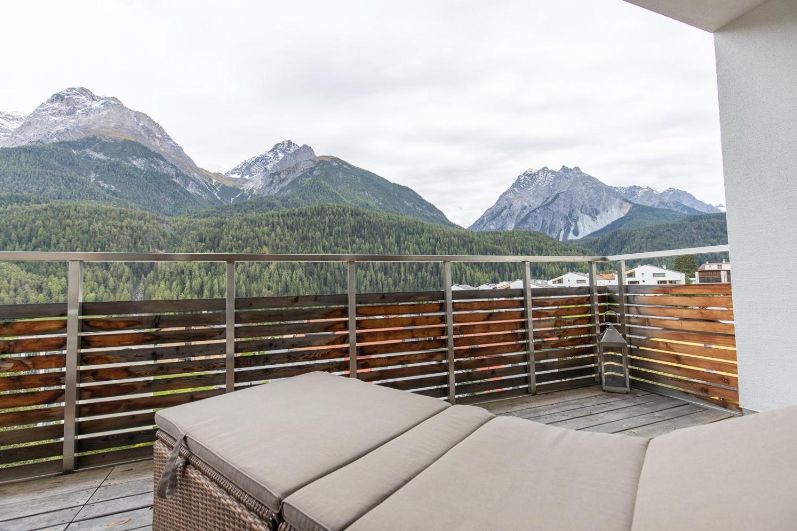 Chasa Vista Lischana Scuol Buitenkant foto
