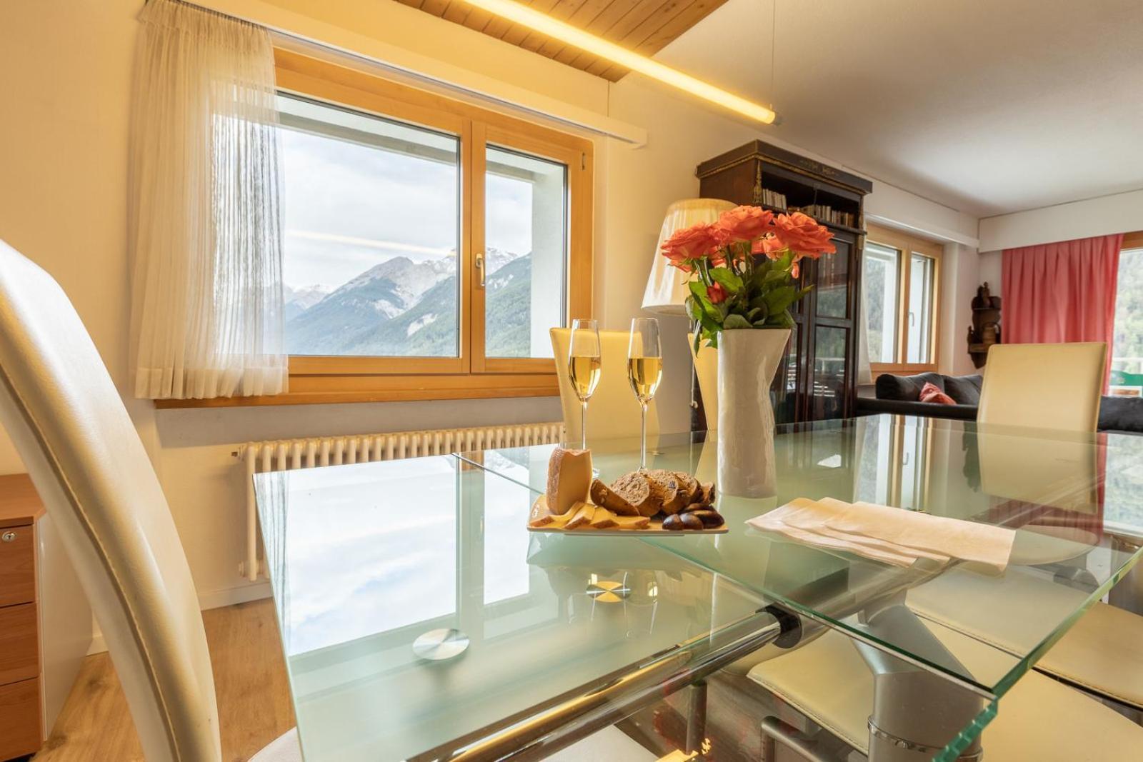 Chasa Vista Lischana Scuol Buitenkant foto